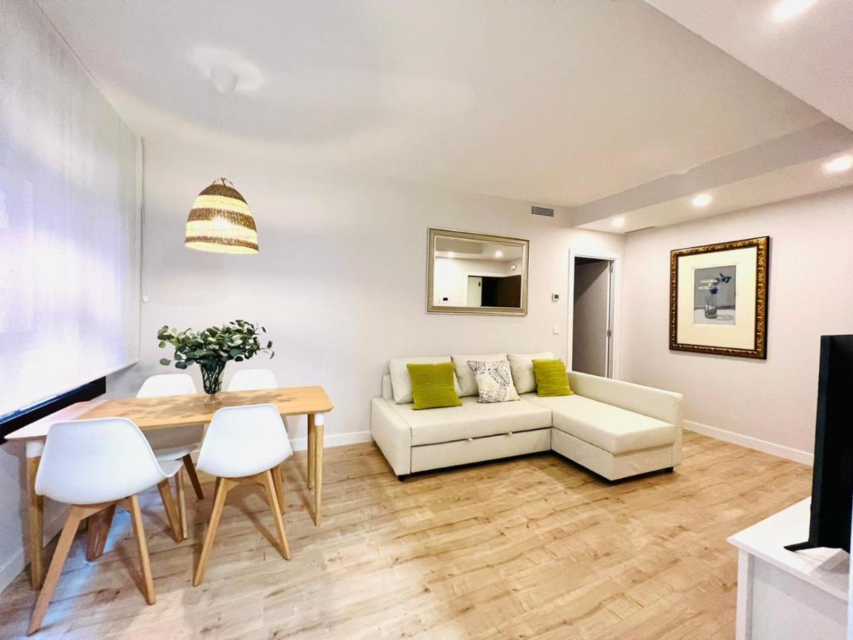 Sky Garden & Seasonal Pool Views By Ele Apartments 말라가 외부 사진