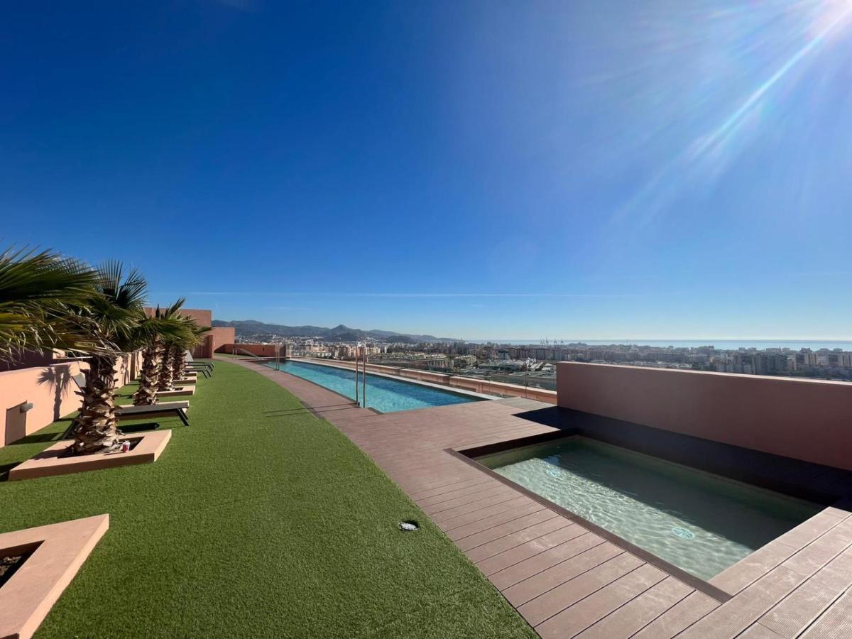 Sky Garden & Seasonal Pool Views By Ele Apartments 말라가 외부 사진